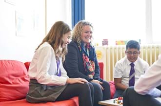 Place2be Counsellor Chatting To Students