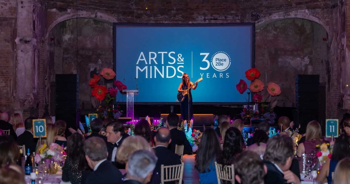 Arts And Minds Social Share