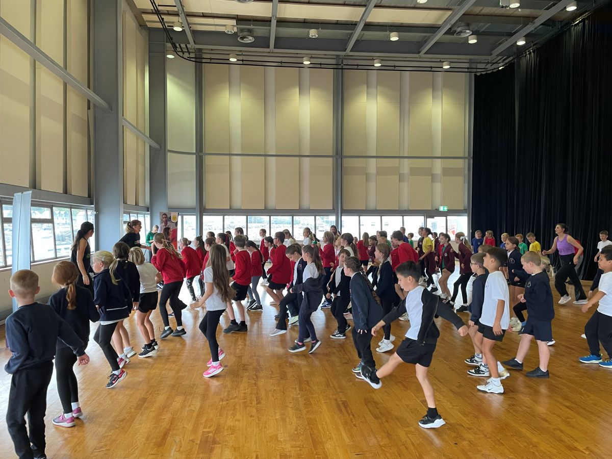 DDMIX x Place2Be dance workshop